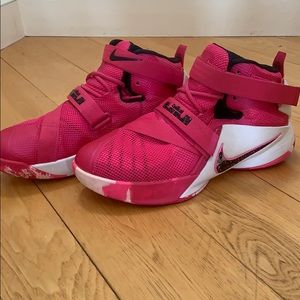 Youth Lebron Nike basketball shoes